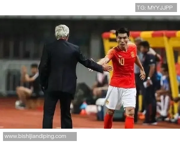 火花与天空的历史交锋回顾与分析揭示两队对决背后的故事与战术演变